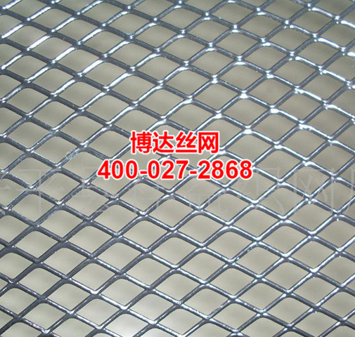 <b>問：選擇鋼板網?需要注意哪些事項</b>