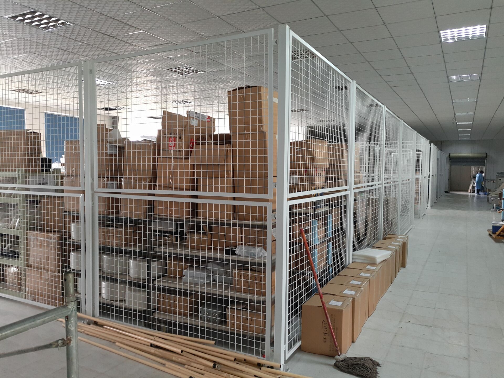 <b>問：倉庫隔離護欄什么價</b>