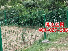 <b>武漢道路護欄?安裝有哪些規(guī)范標準？</b>