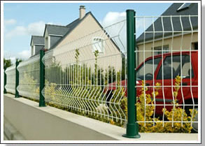 武漢護欄廠家談護欄使用哪種材質較好